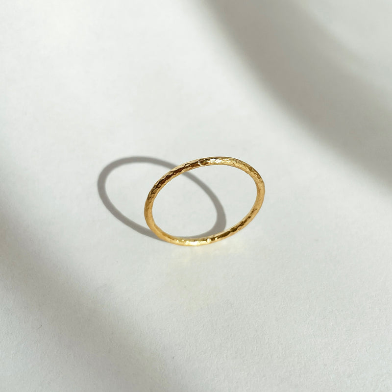 Anello Fedina Martellata Argento 925 - Laei Shop