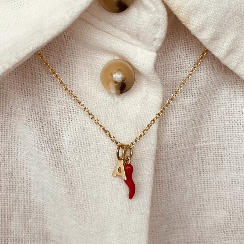 Collana cornino con iniziale personalizzata in argento 925 - Laei Shop